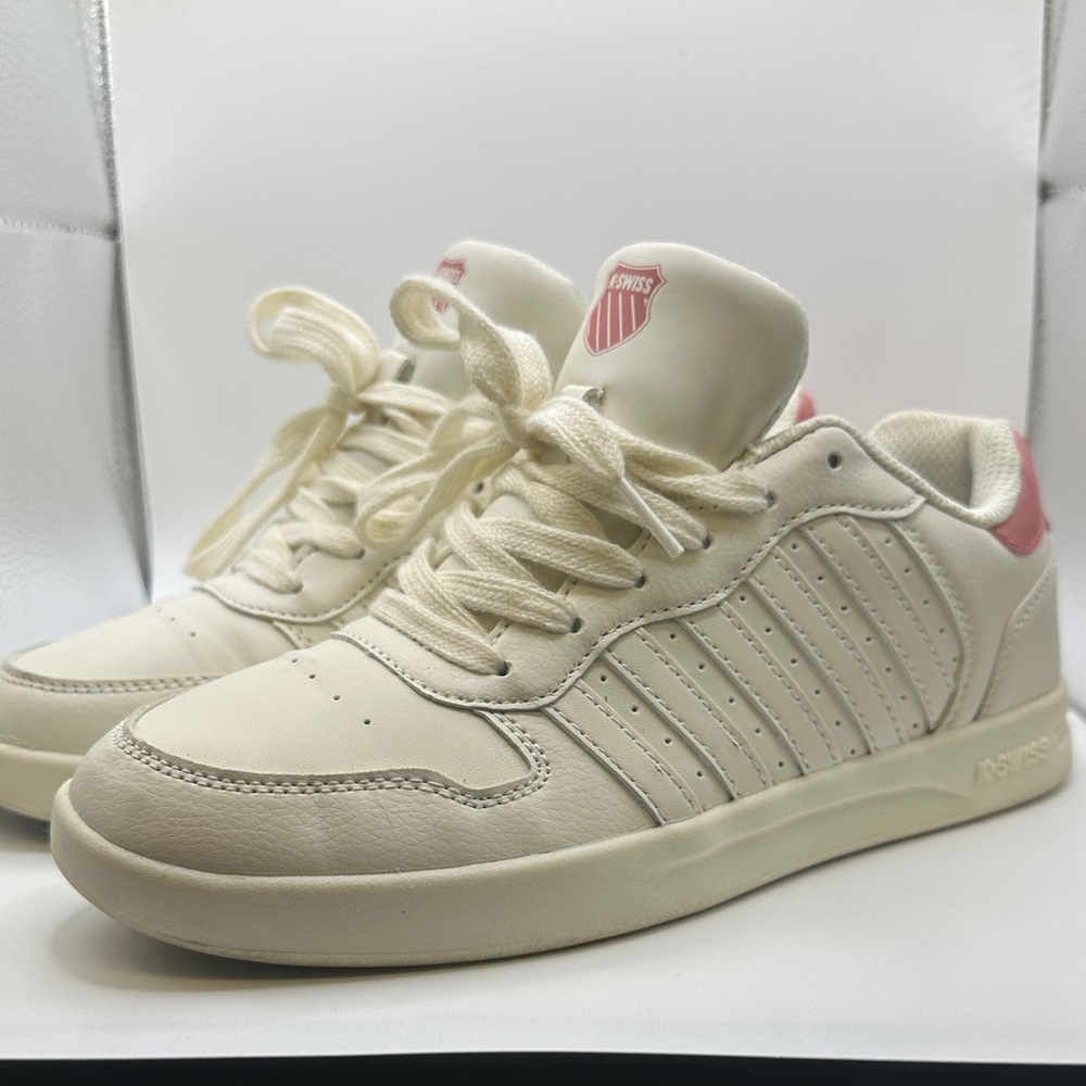 K-Swiss Off-White and Pink Casual Sneakers size: 7 women’s